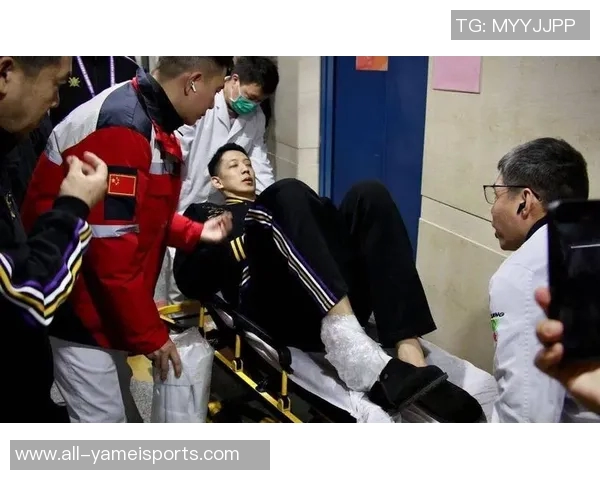 媒体人呼吁麦考尔更换伤病状态不佳现已腿部固定面临更大风险