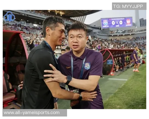 津门虎助教费利佩正式加盟国安早餐时与于根伟偶遇交流 津门虎助教费利佩正式加盟国安早餐时与于根伟偶遇交流