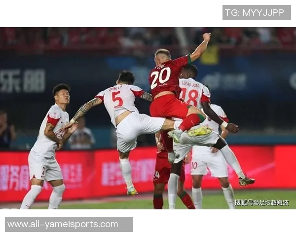 马威狂揽前场板表现出色10分8前场板助力球队战斗力提升