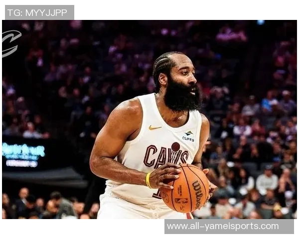 小里呼吁理性看待哈登季后赛表现与造犯规的争议与成见