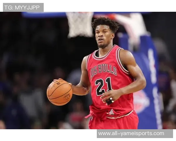 科尔盛赞巴特勒为顶级单打球员我们将围绕他与库里打造球队核心